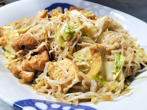 お肉なしでも満足♡ヘルシー厚揚げ&えのきの炒めもの